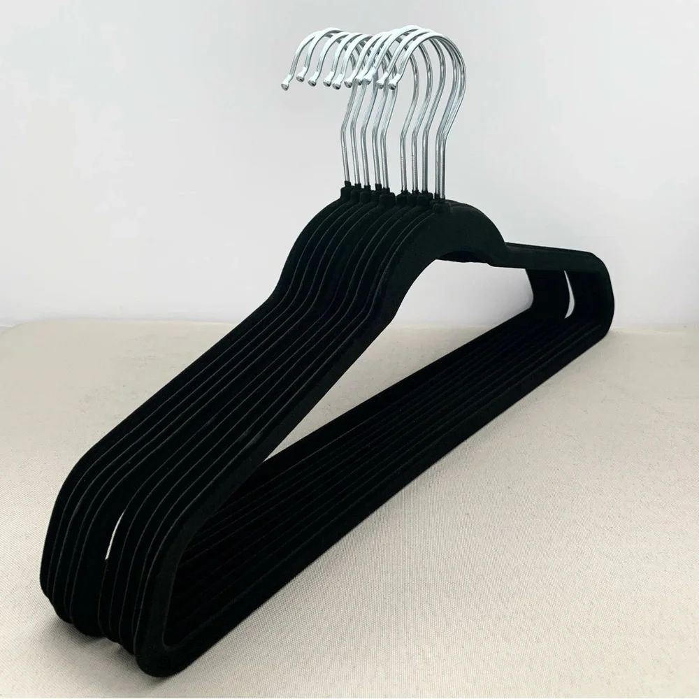 NWOT velvet hangers